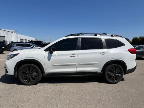 Crystal White Pearl 2022 Subaru Ascent Onyx Edition 7-Passenger