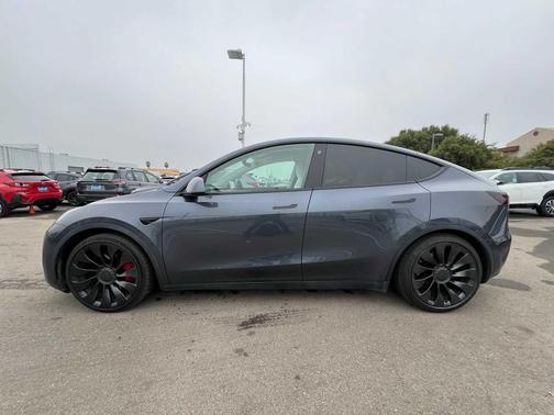 2022 Tesla Model Y Performance Dual Motor All-Wheel Drive