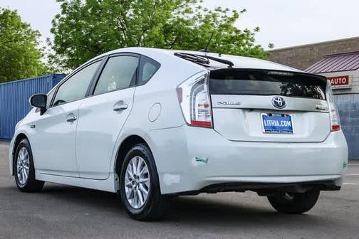 2014 Toyota Prius Plug-in Base