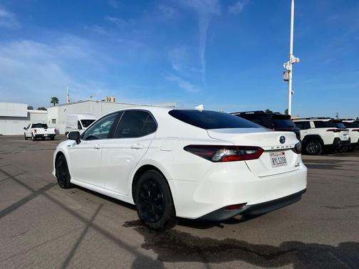 2022 Toyota Camry LE