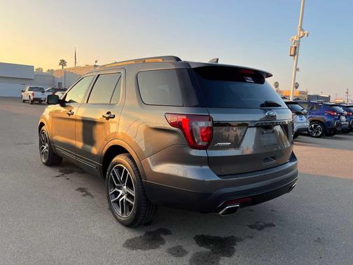 2017 Ford Explorer sport