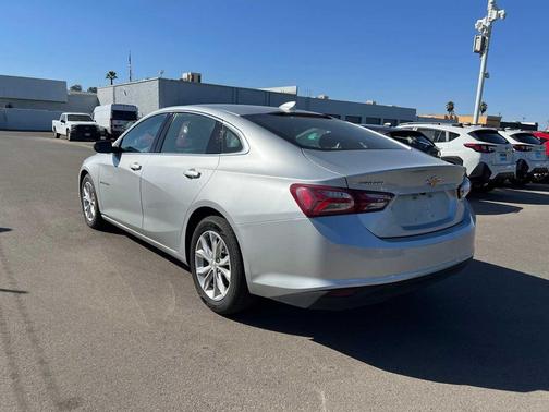 2022 Chevrolet Malibu FWD LT