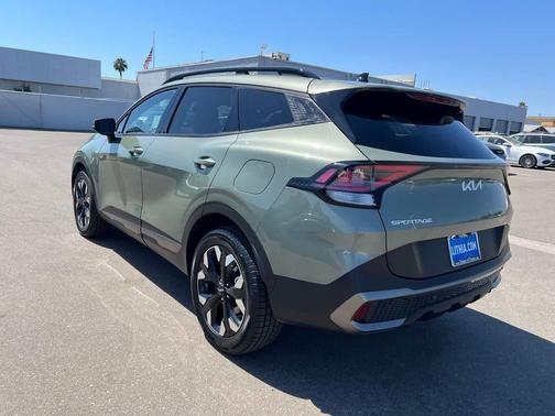 Jungle Green 2023 Kia Sportage X-Line