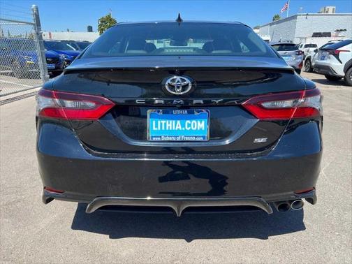 2022 Toyota Camry SE