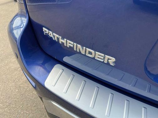 2020 Nissan Pathfinder S 2WD