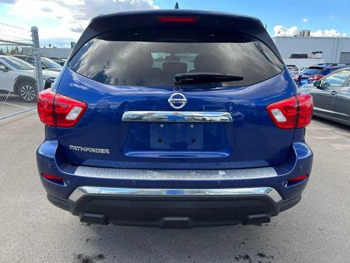 2020 Nissan Pathfinder S 2WD