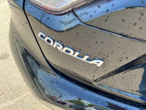2020 Toyota Corolla Hybrid LE