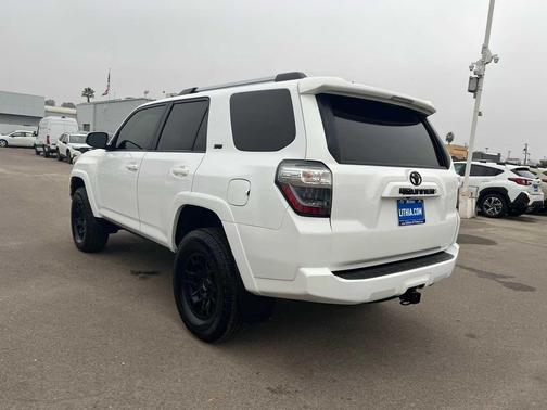 2024 Toyota 4Runner SR5