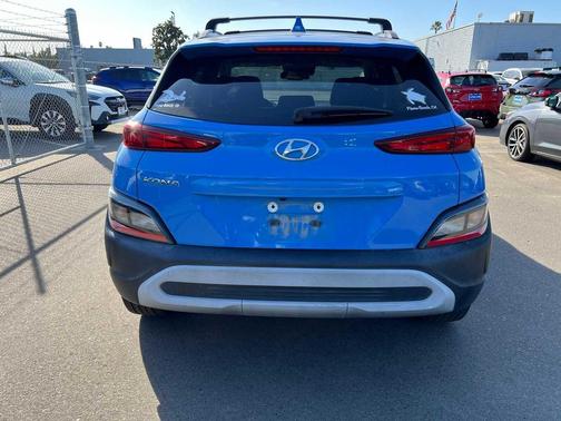 2022 Hyundai KONA SEL