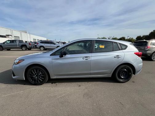 2022 Subaru Impreza Base