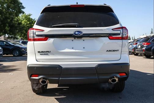 Crystal White Pearl 2026 Subaru Ascent Premium 7-Passenger