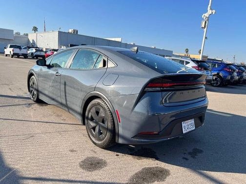 2024 Toyota Prius LE