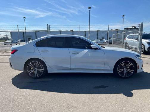 2020 BMW 330 330i