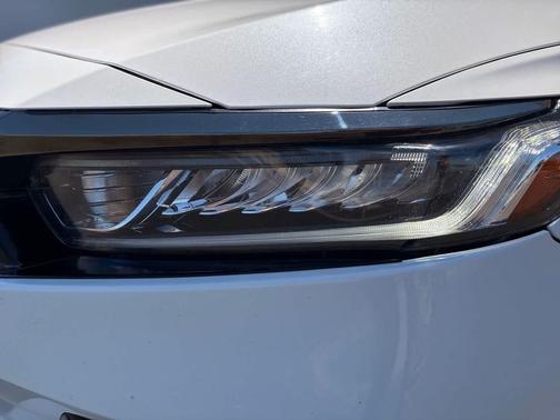 Platinum White Pearl 2019 Honda Accord Sport