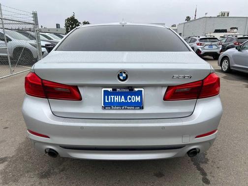 2018 BMW 530 530i