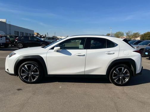 2023 Lexus UX 250h Base
