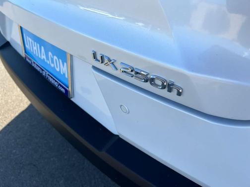 2023 Lexus UX 250h Base