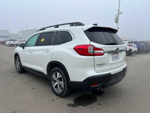 2022 Subaru Ascent Premium 8-Passenger