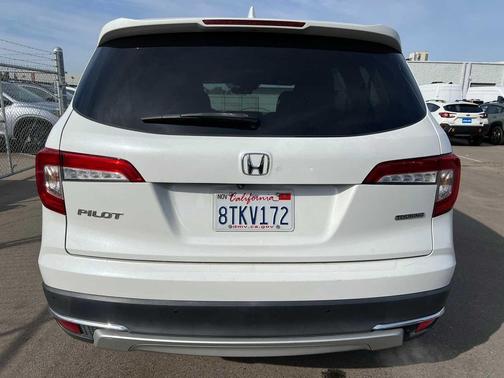 2021 Honda Pilot Touring 8-Passenger