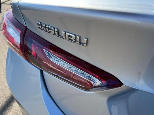 2021 Chevrolet Malibu FWD LT