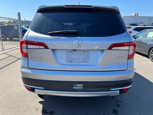 2021 Honda Pilot Touring 8-Passenger