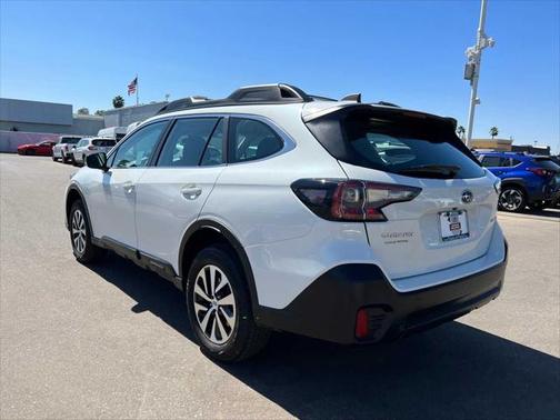 2022 Subaru Outback Base