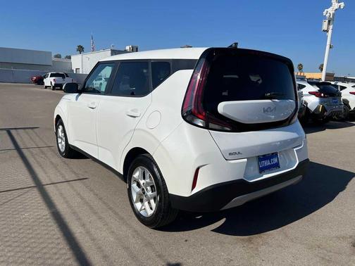 2023 Kia Soul LX