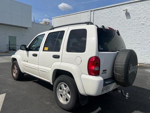 Photo 3 of 36 of 2002 Jeep Liberty Limited