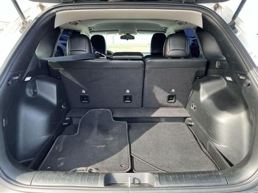 Bright White Clearcoat 2020 Jeep Cherokee Altitude