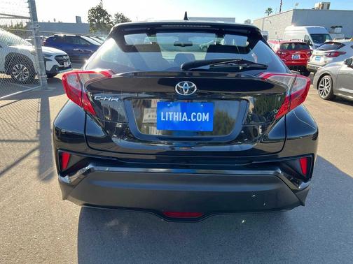 2018 Toyota C-HR XLE Premium