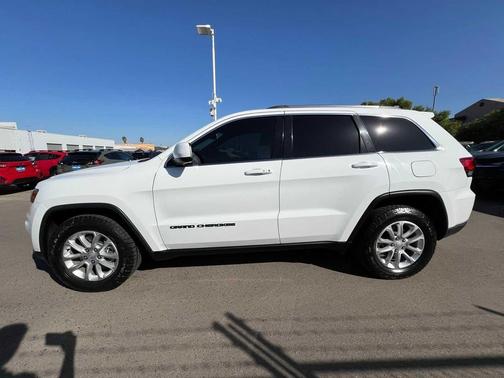 2021 Jeep Grand Cherokee Laredo