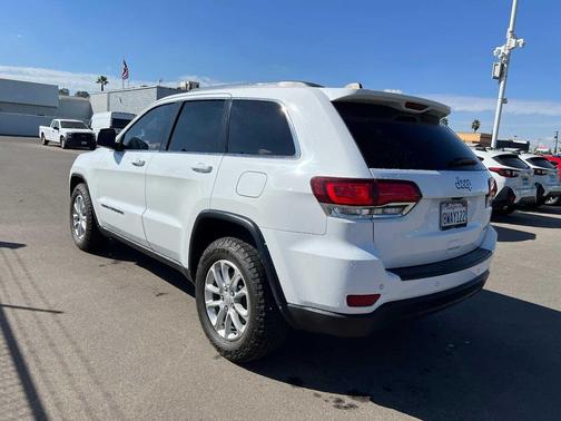 2021 Jeep Grand Cherokee Laredo