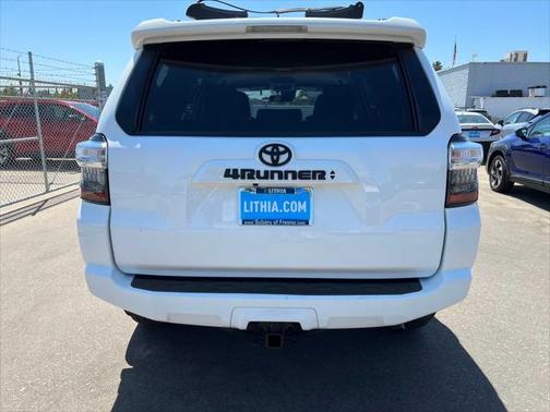 2022 Toyota 4Runner SR5