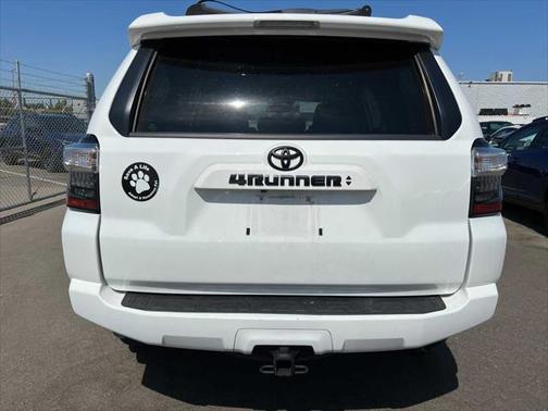 2022 Toyota 4Runner SR5