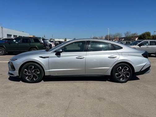 2025 Hyundai SONATA SEL