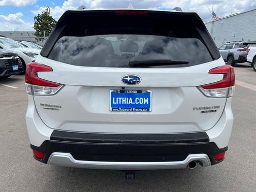 Crystal White Pearl 2019 Subaru Forester Touring