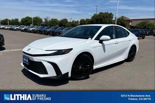 Ice Cap 2025 Toyota Camry SE