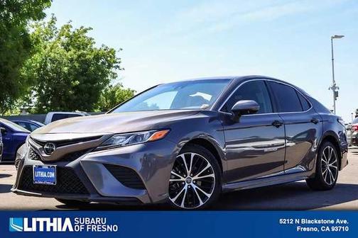 2020 Toyota Camry SE