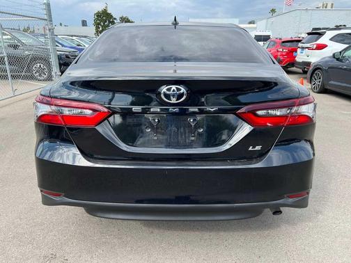 2022 Toyota Camry LE