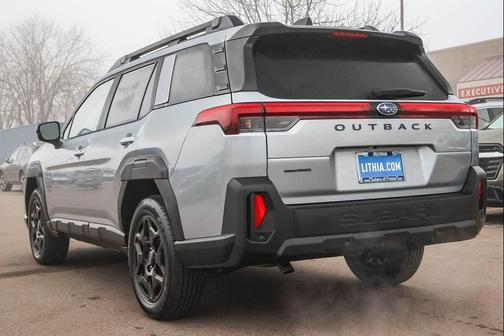 Ice Silver Metallic 2026 Subaru Outback Limited