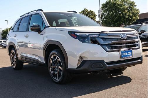 Crystal White Pearl 2026 Subaru Forester Hybrid Premium