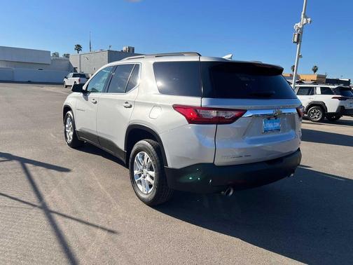 2021 Chevrolet Traverse LT Leather