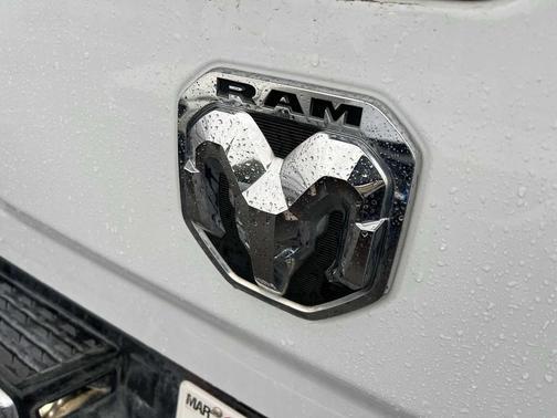 2024 RAM 3500 Big Horn Crew Cab 4x4 8' Box