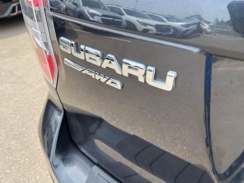 Dark Gray Metallic 2016 Subaru Forester 2.5i Premium