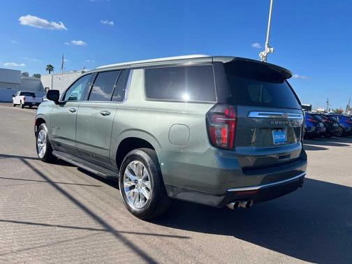 2023 Chevrolet Suburban Premier