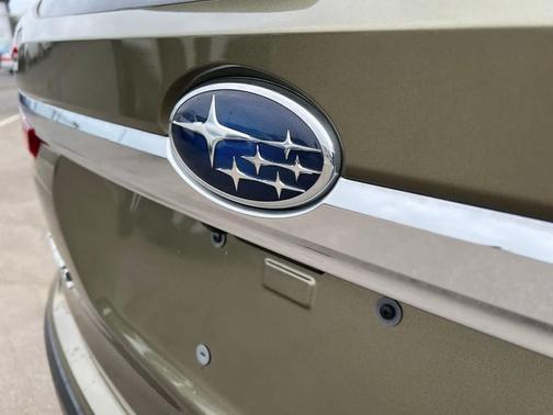 2025 Subaru Ascent Premium 8-Passenger