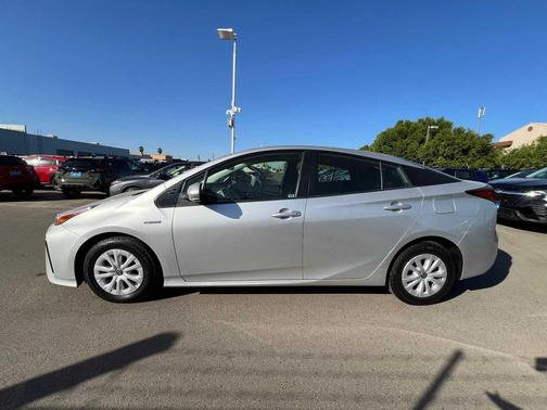 2020 Toyota Prius XLE