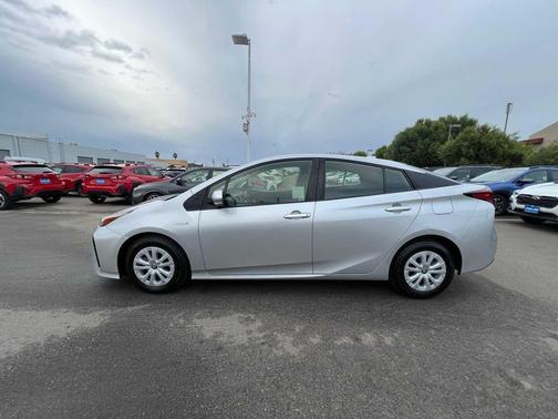 2020 Toyota Prius XLE