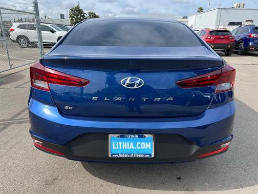 2020 Hyundai ELANTRA SE