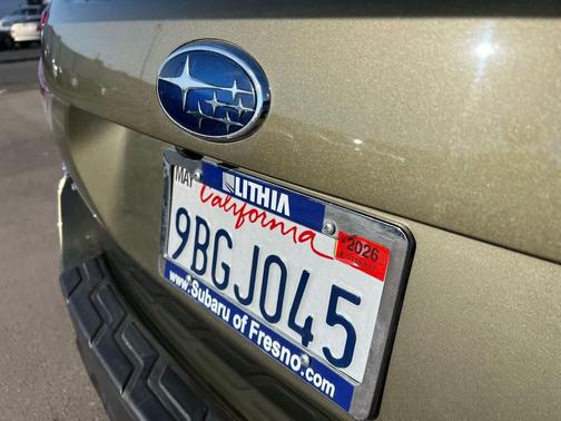 Autumn Green Metallic 2022 Subaru Forester Limited